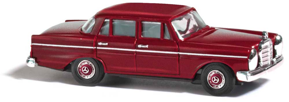 Mercedes-Benz 220 rot