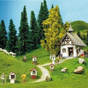 Kapelle mit Wegkreuzen