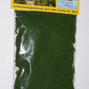 Laub dunkelgrün